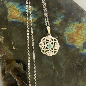Sterling Silver 925 Dainty Nephrite Celtic Knot 3 Leaf Clover Pendant Necklace